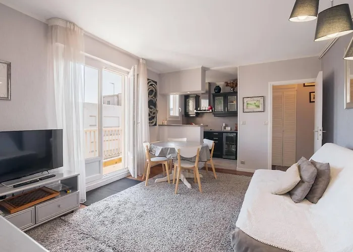 Apartment T2 Au Centre Du Touquet, Balcon Et Confort - Fr-1-821-33 Le Touquet